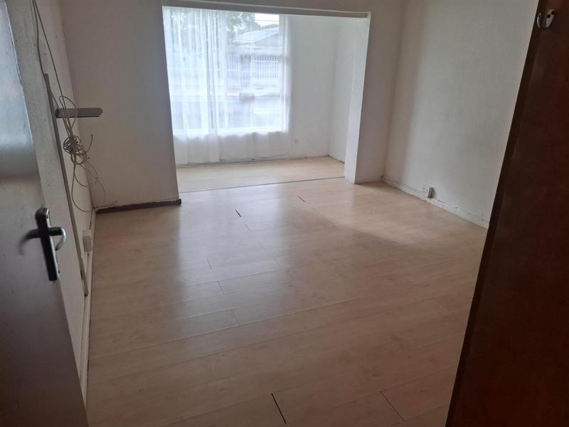 To Let 3 Bedroom Property for Rent in Goodwood Central Western Cape